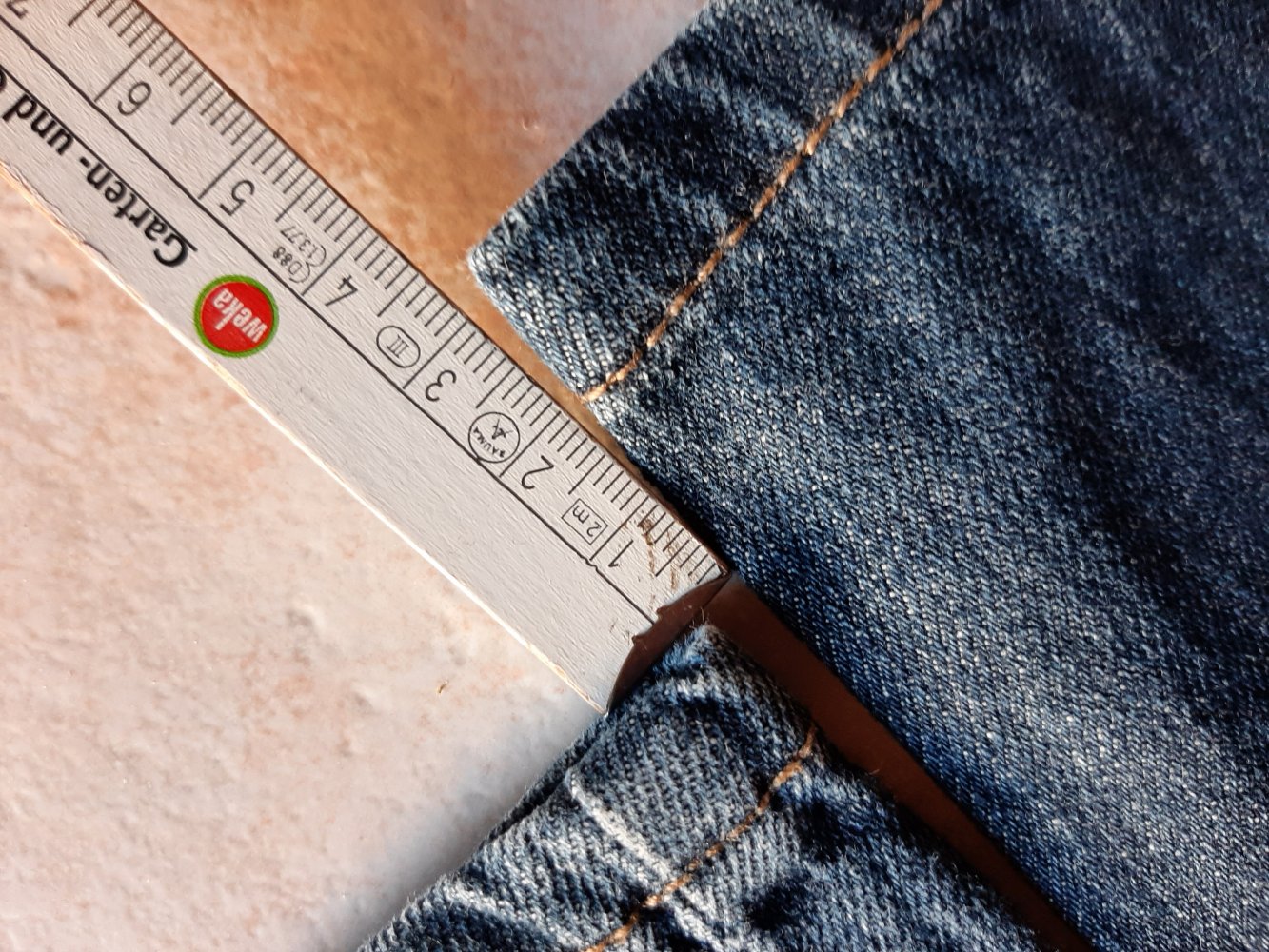 Jeanshose Gr.140 eher 134