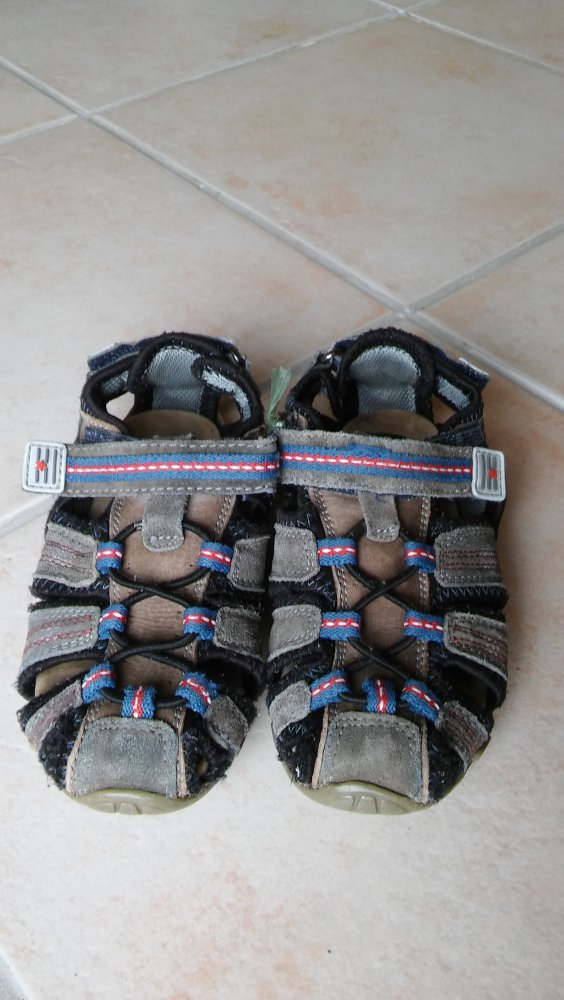 Sandalen Gr. 26