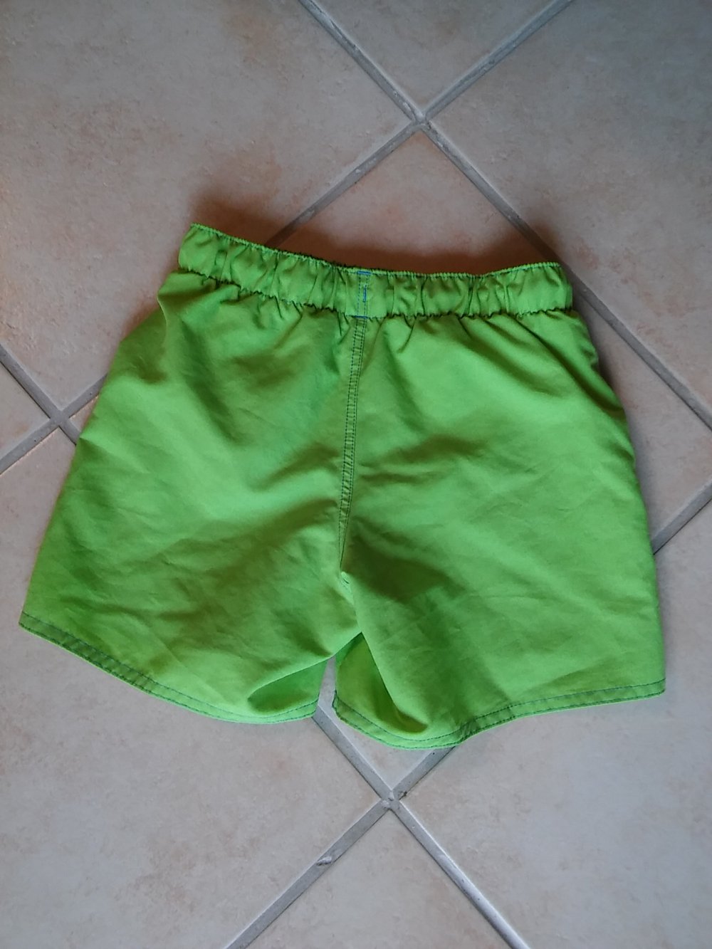 grüne Badehose Gr. 116/122