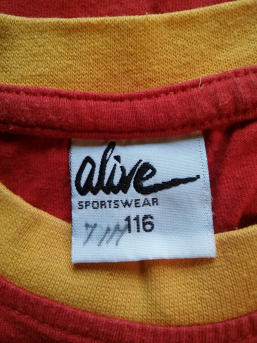 rotes T-Shirt Gr. 116