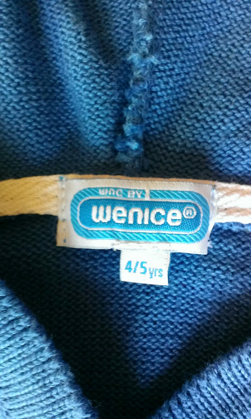 blauer Pullover Gr. 110