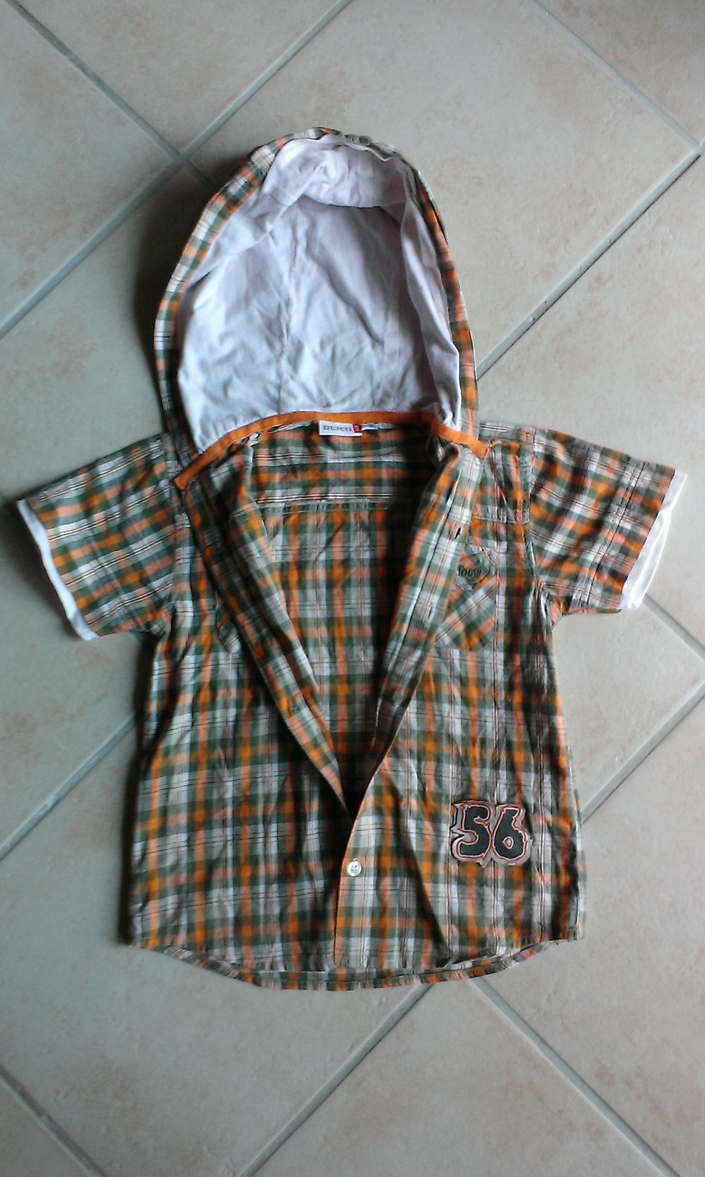 kurzes Kapuzenhemd Gr. 110