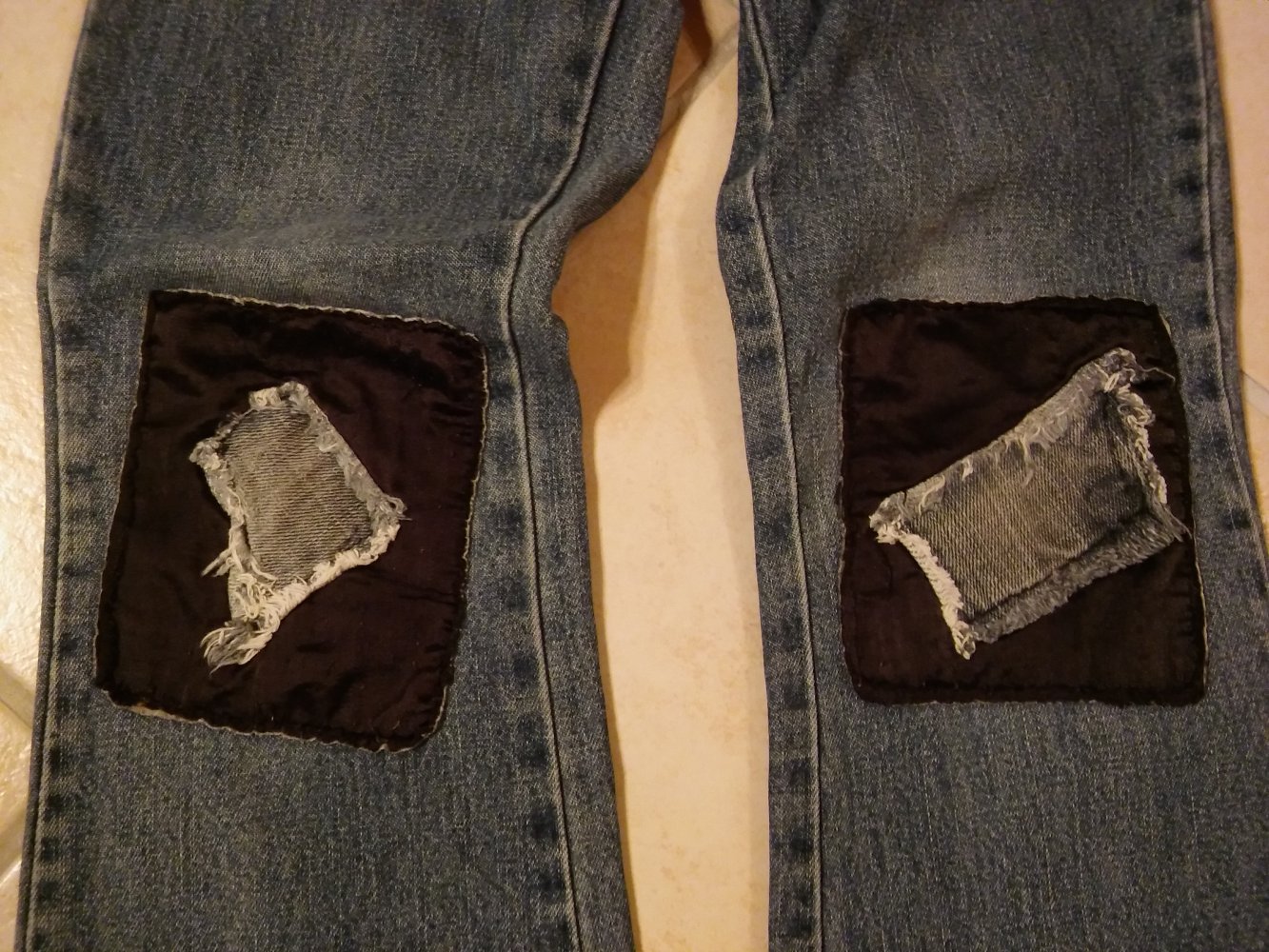 Jeans mit Flicken Gr. 122