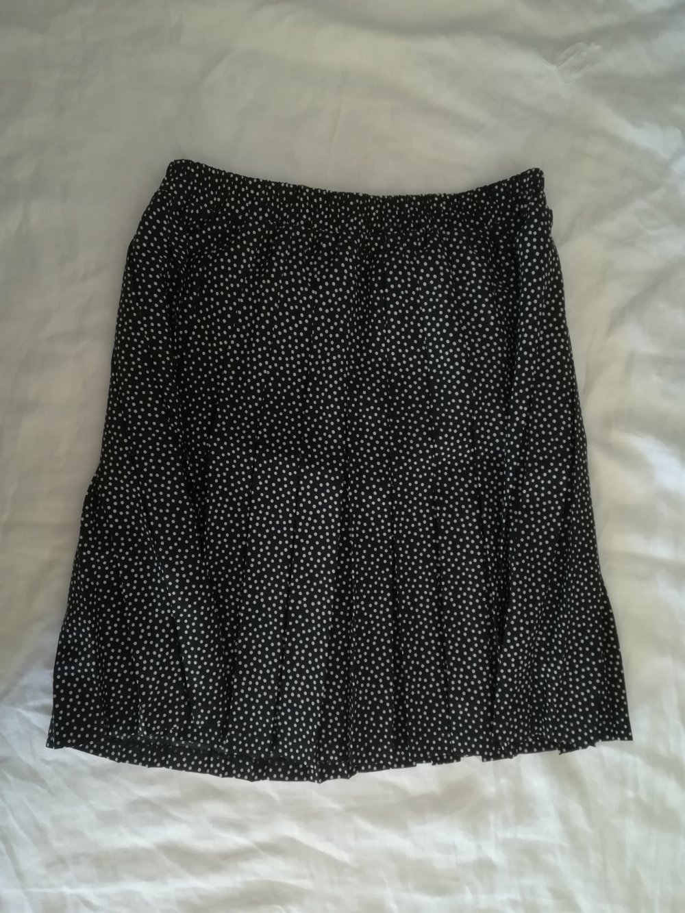 Schöner Faltenrock Gr. 40 /42 