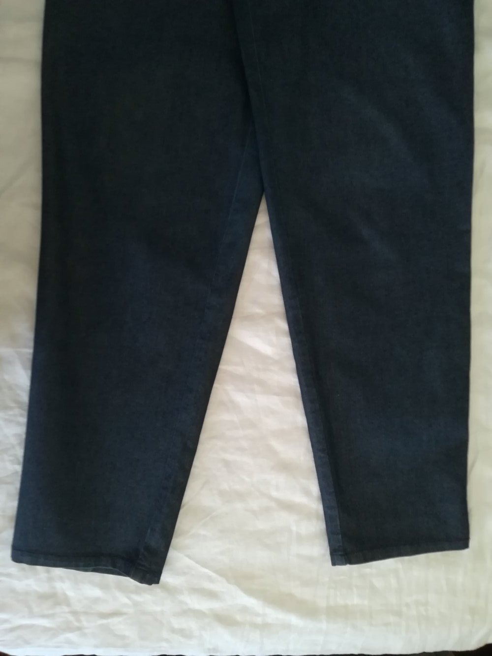 Tolle leichte Jeanshose Gr. 42 (normal /regular) von Avitano 