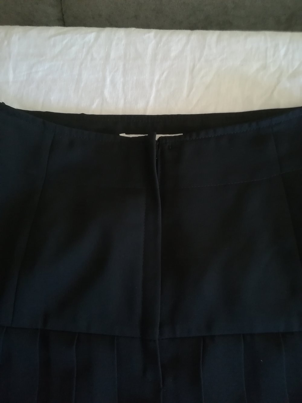 Toller schwarzer Faltenrock von Hirsch Mode 