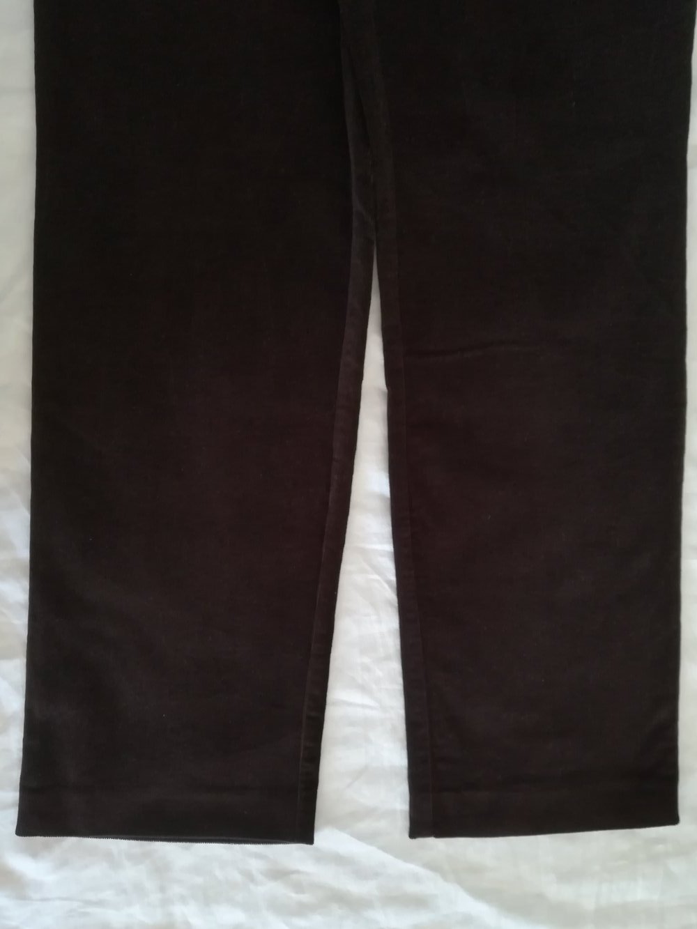 Tolle braune Feincordhose Gr. 42 