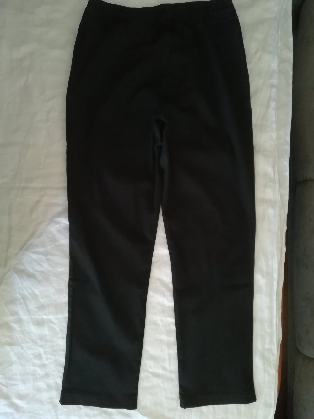 Schöne schwarze Stretchjeans Gr. 42 