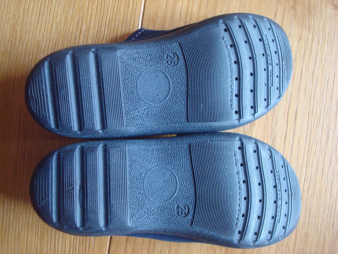 Hausschuhe Fischer, Hausschlappen