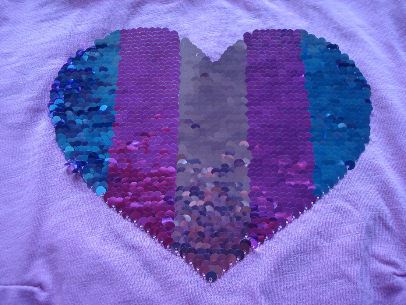 Shirt, Langarmshirt mit Wendepailletten Herz