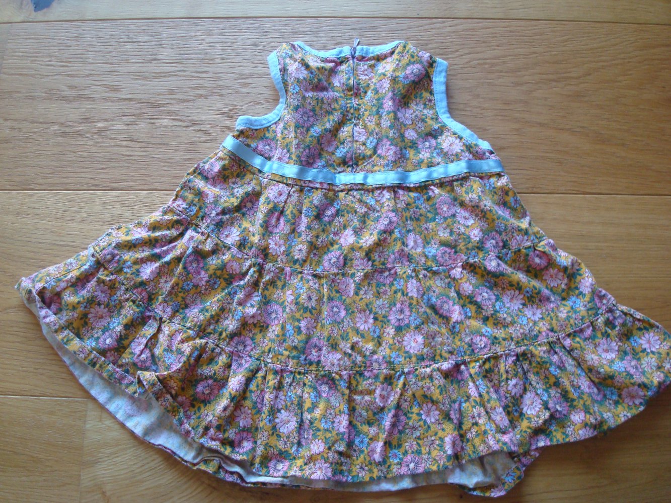 supersüßes Sommerkleid, Kleid mit Blumendruck handmade Gr. 80