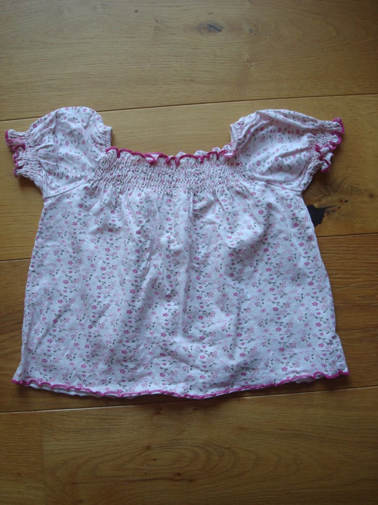 süßes Shirt schulterfrei, T-Shirt mit Bluemmuster