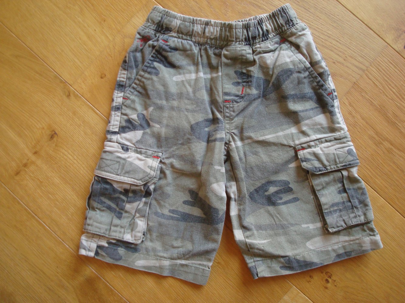 Hose kurz, kurze Hose im Armystil