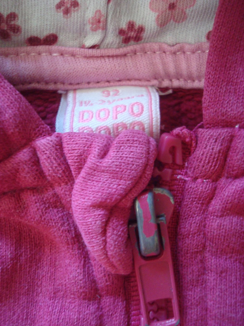 süße Strickjacke mit Kapuze