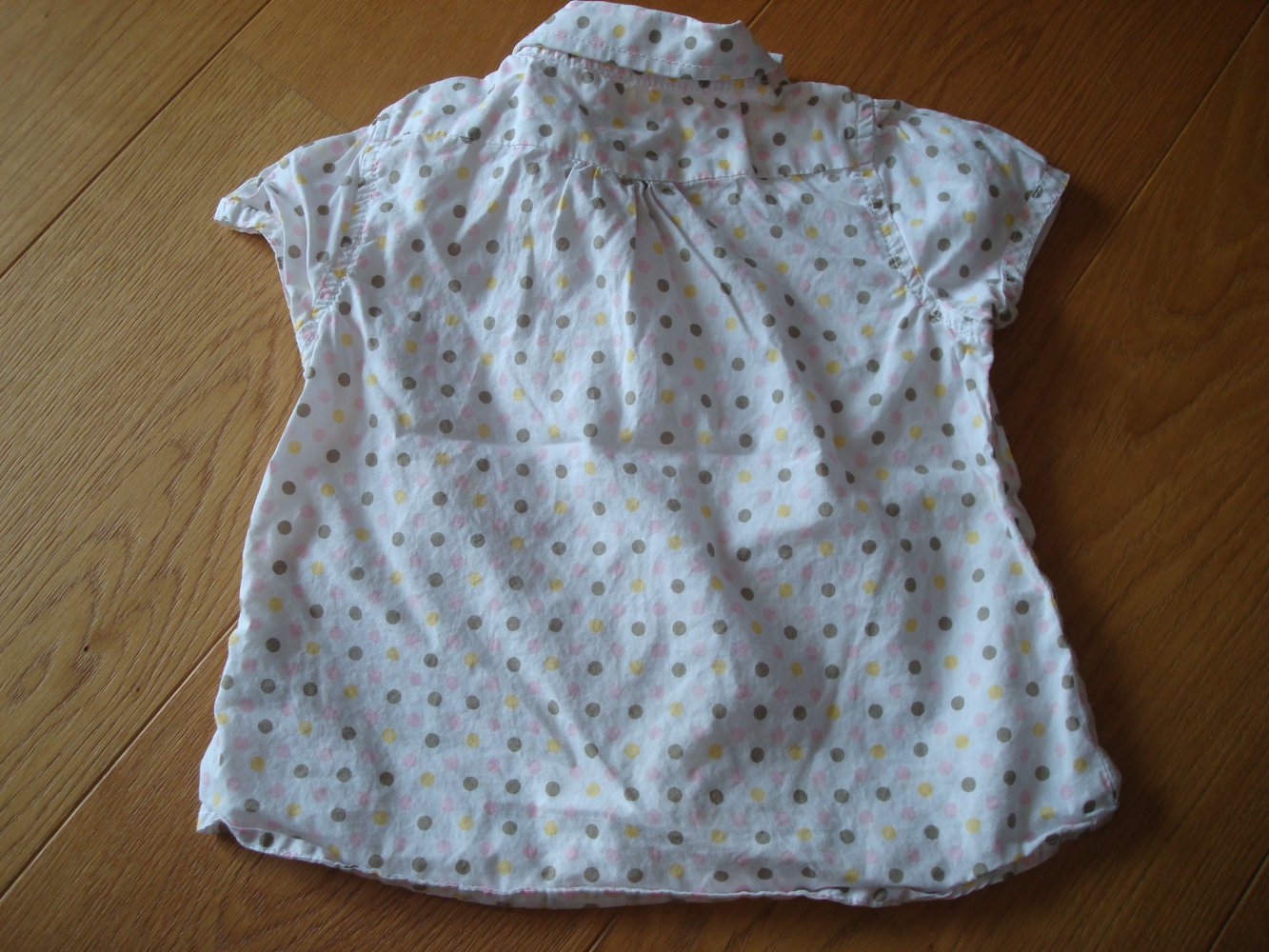 süße Bluse mit Punkten von L.O.G.G.