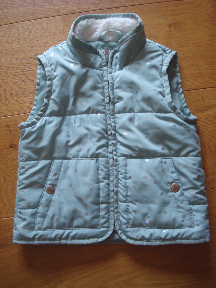 warme Weste von H&M mit Glitzerherzen