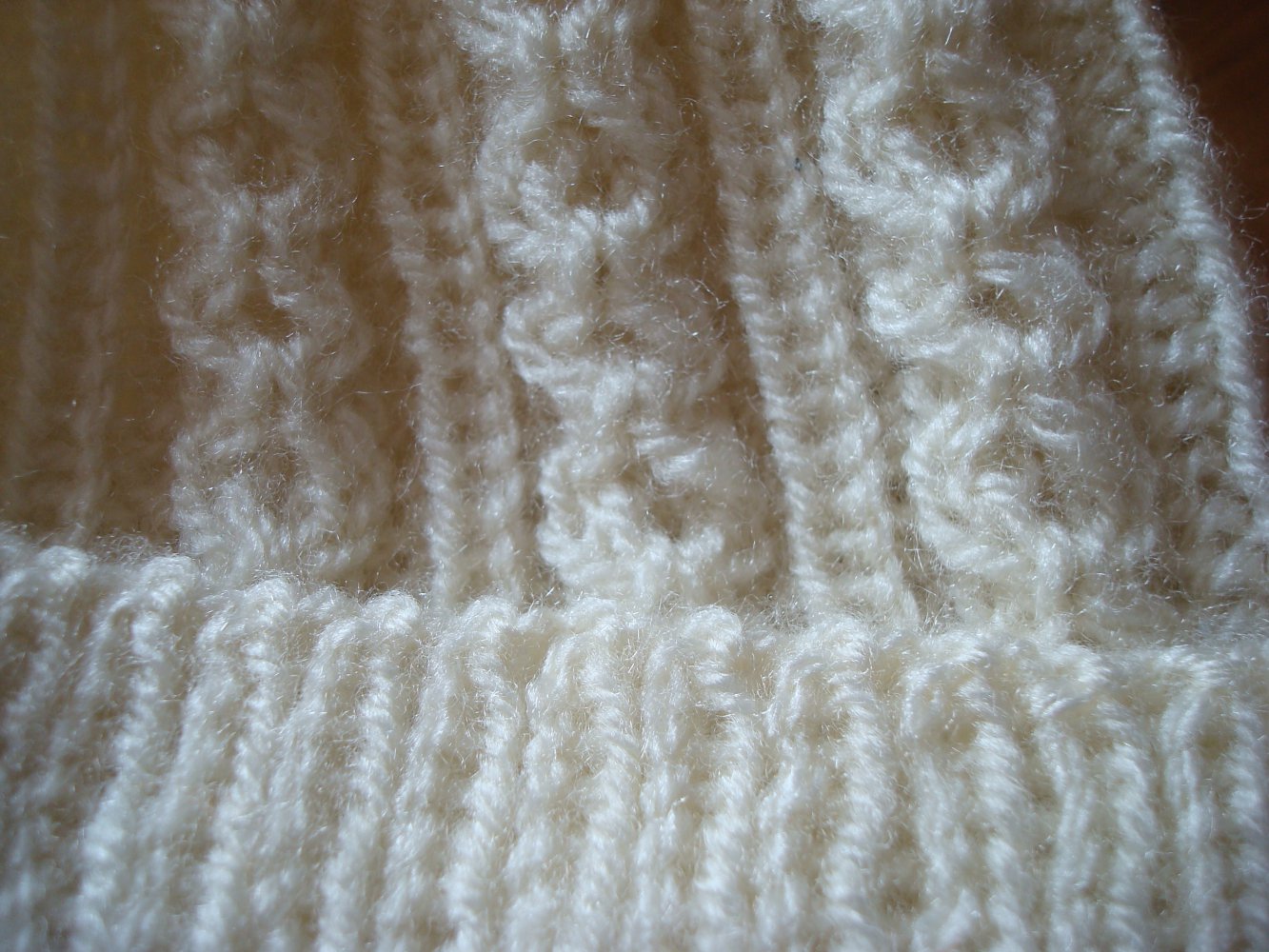 Mütze mit Ohrenklappen, Strickmütze handmade