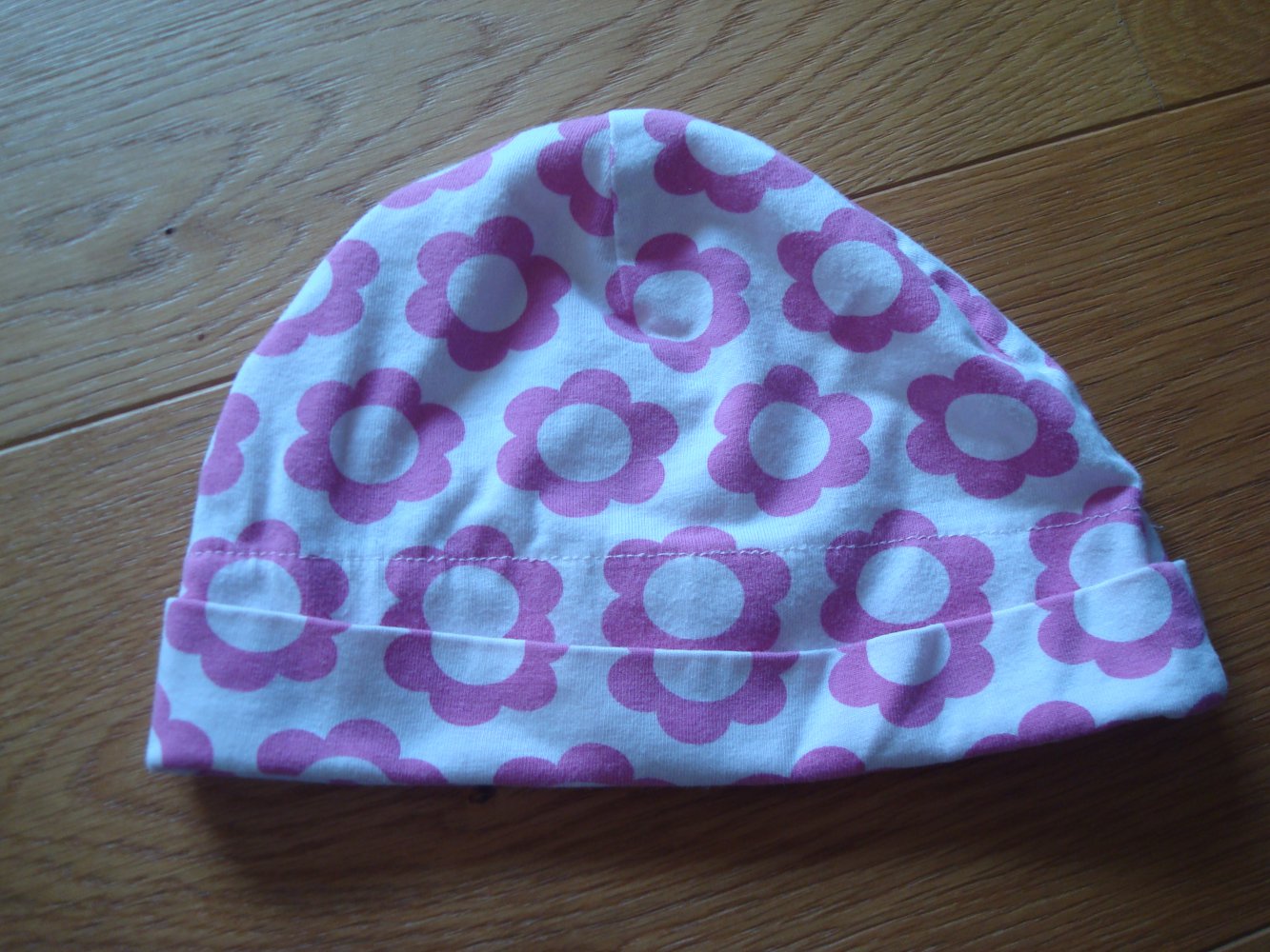 Mütze mit Blumendruck, Beanie