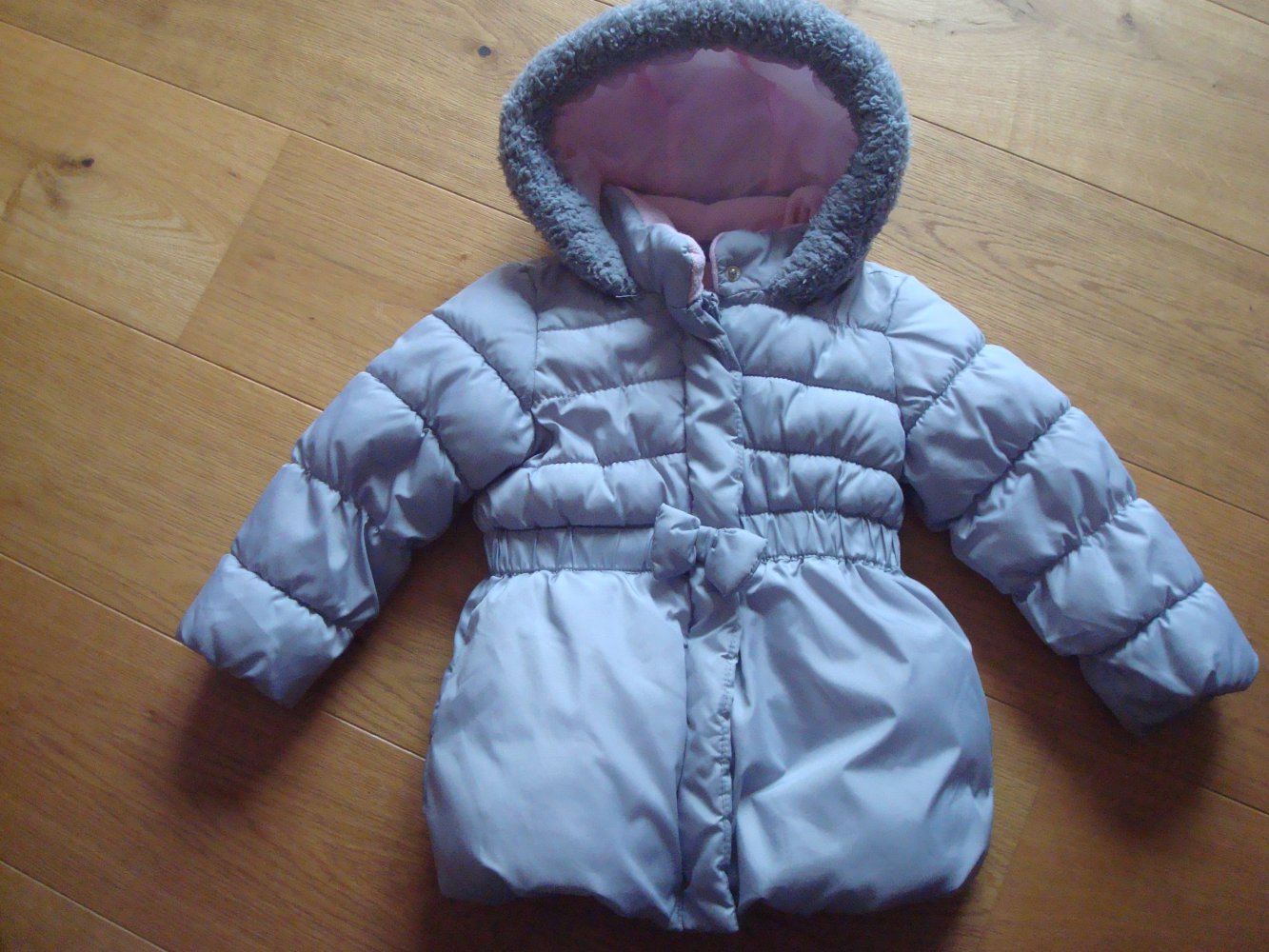 tolle Winterjacke, warme Jacke mit Kapuze