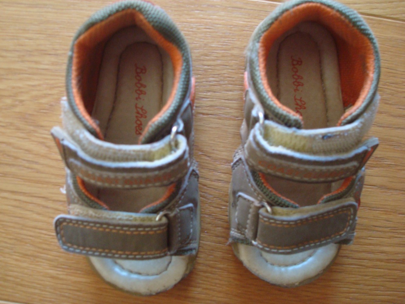 Schuhe, Sandalen Gr. 21 unisex