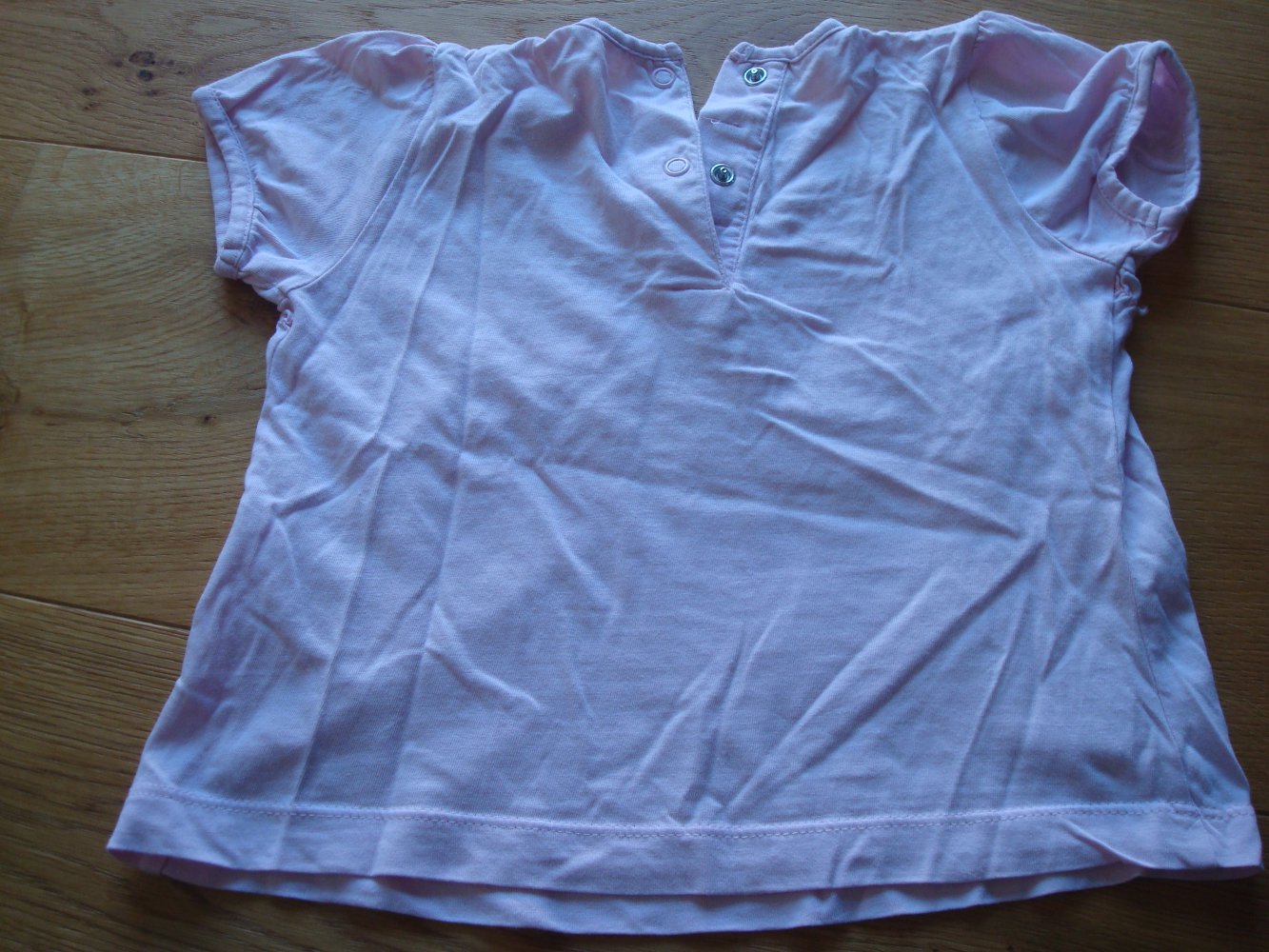 süßes Shirt, t-Shirt, Kurzarmbluse mit Stickerei Gr. 74