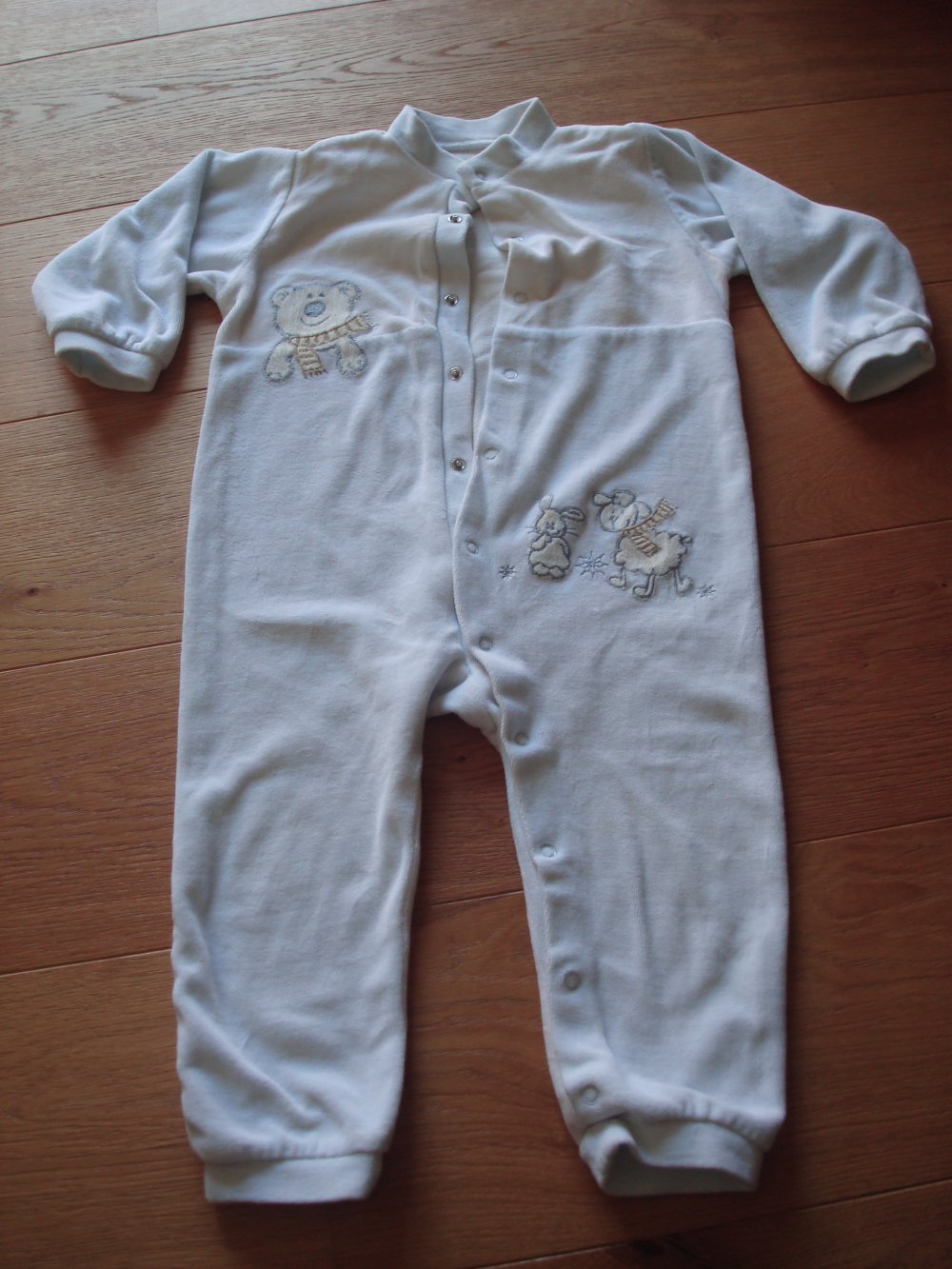 kuscheliger Schlafanzugeinteiler