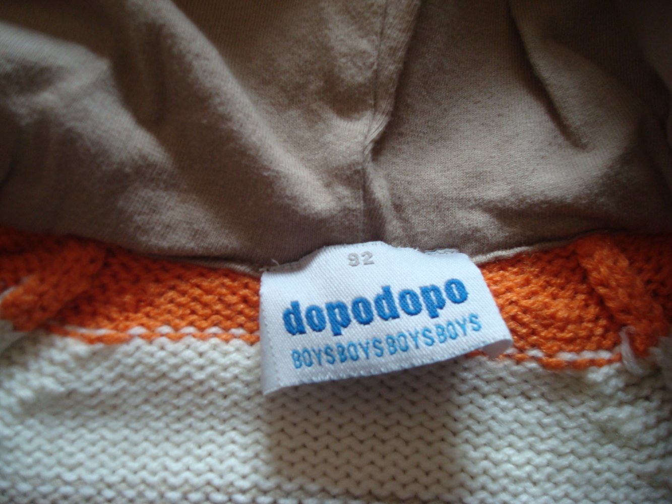 Strickjacke mit Kapuze