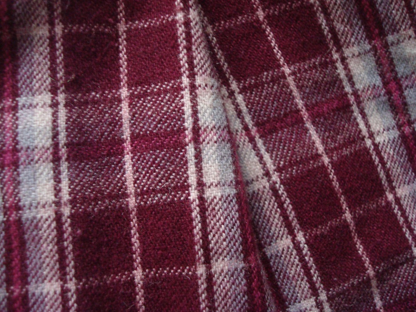 süßes gefüttertes warmes Kleid