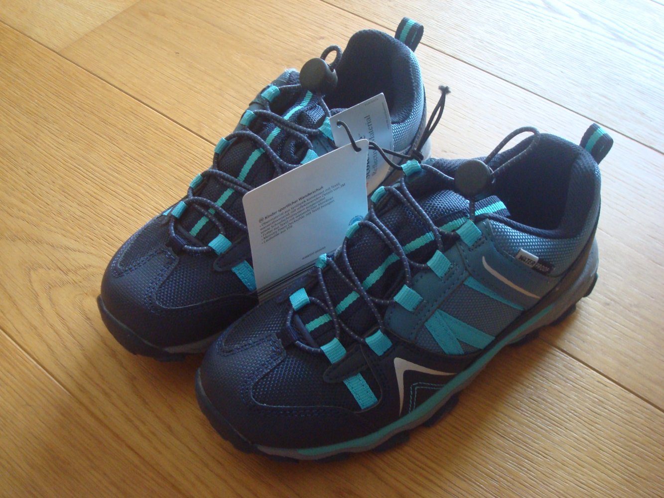 Schuhe, Wanderschuhe, Trekkingschuhe Gr. 32 Neu