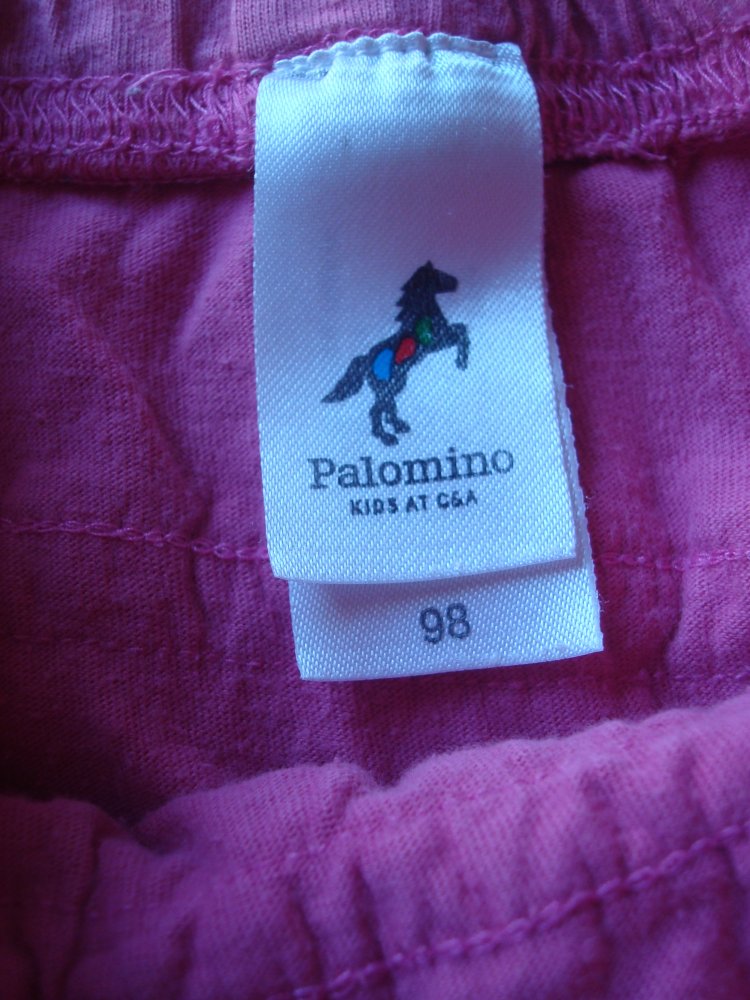 süßer Rock mit Spitze und Stickerei