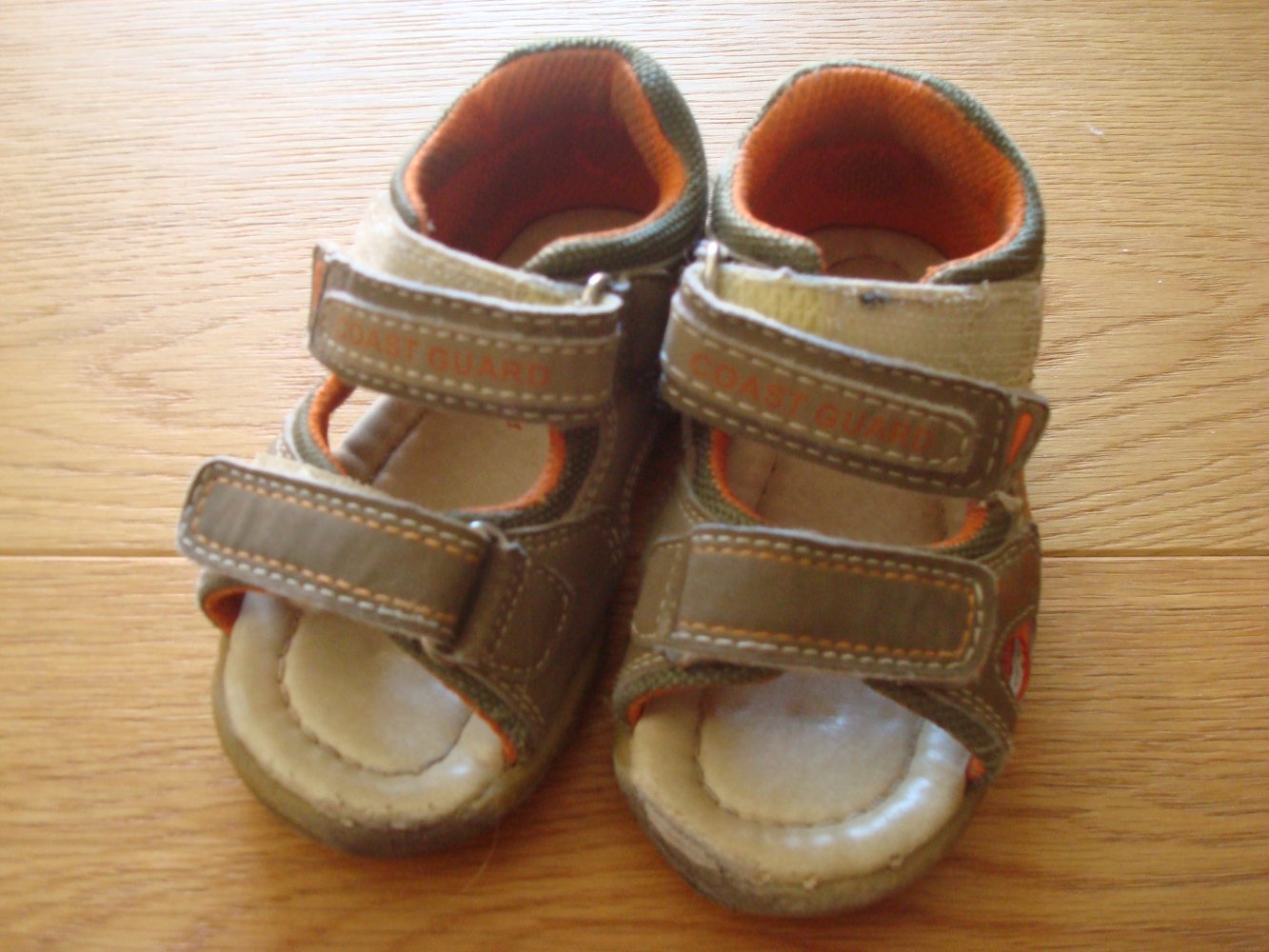 Schuhe, Sandalen Gr. 21 unisex