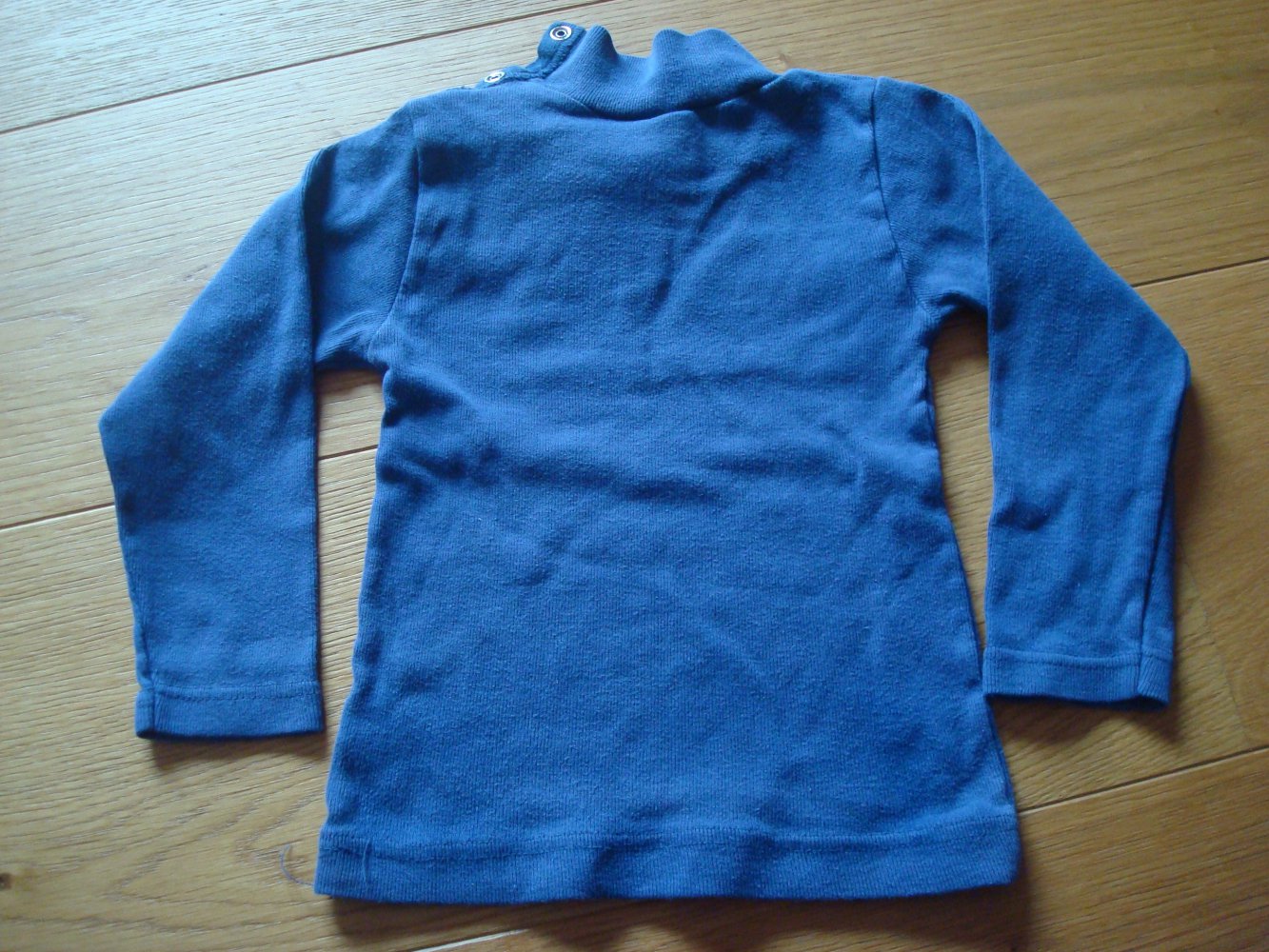 dünner Pullover mit kleinem Kragen Blau