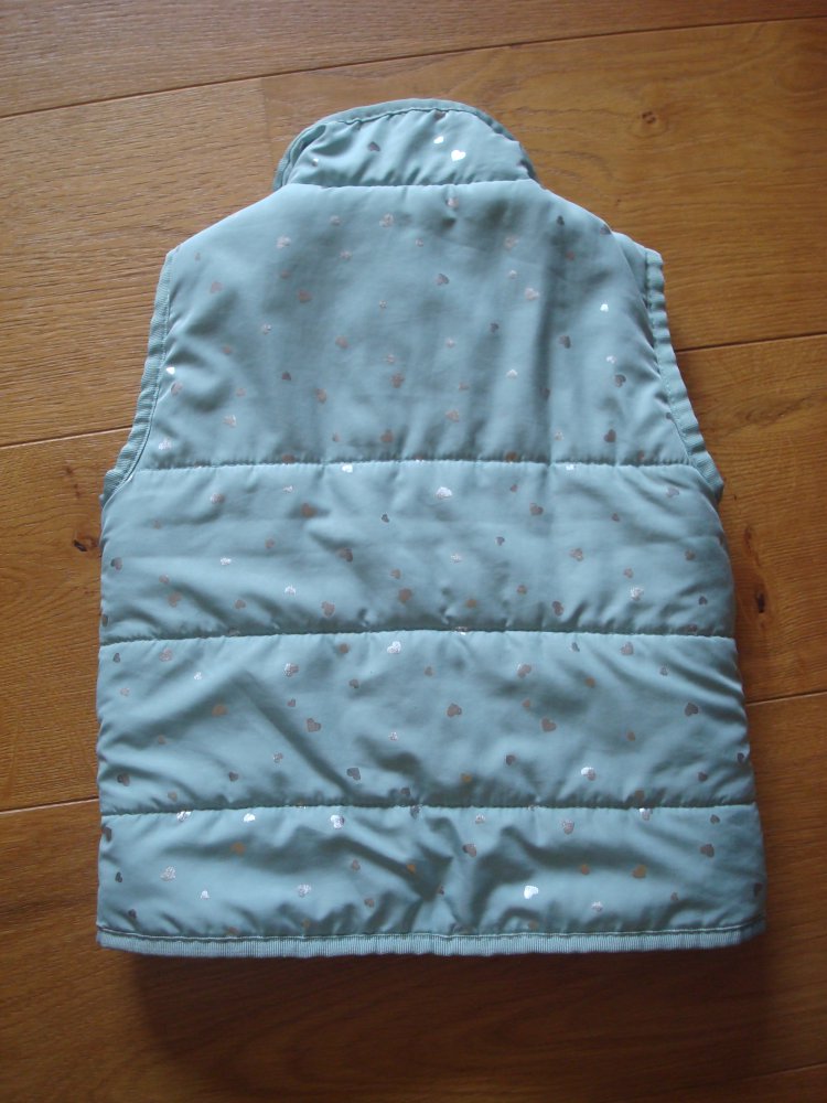 warme Weste von H&M mit Glitzerherzen