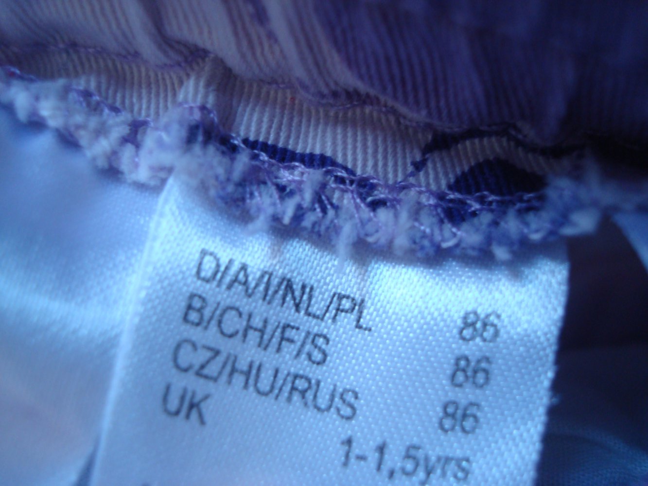 süße kurze Hose mit Blumendruck