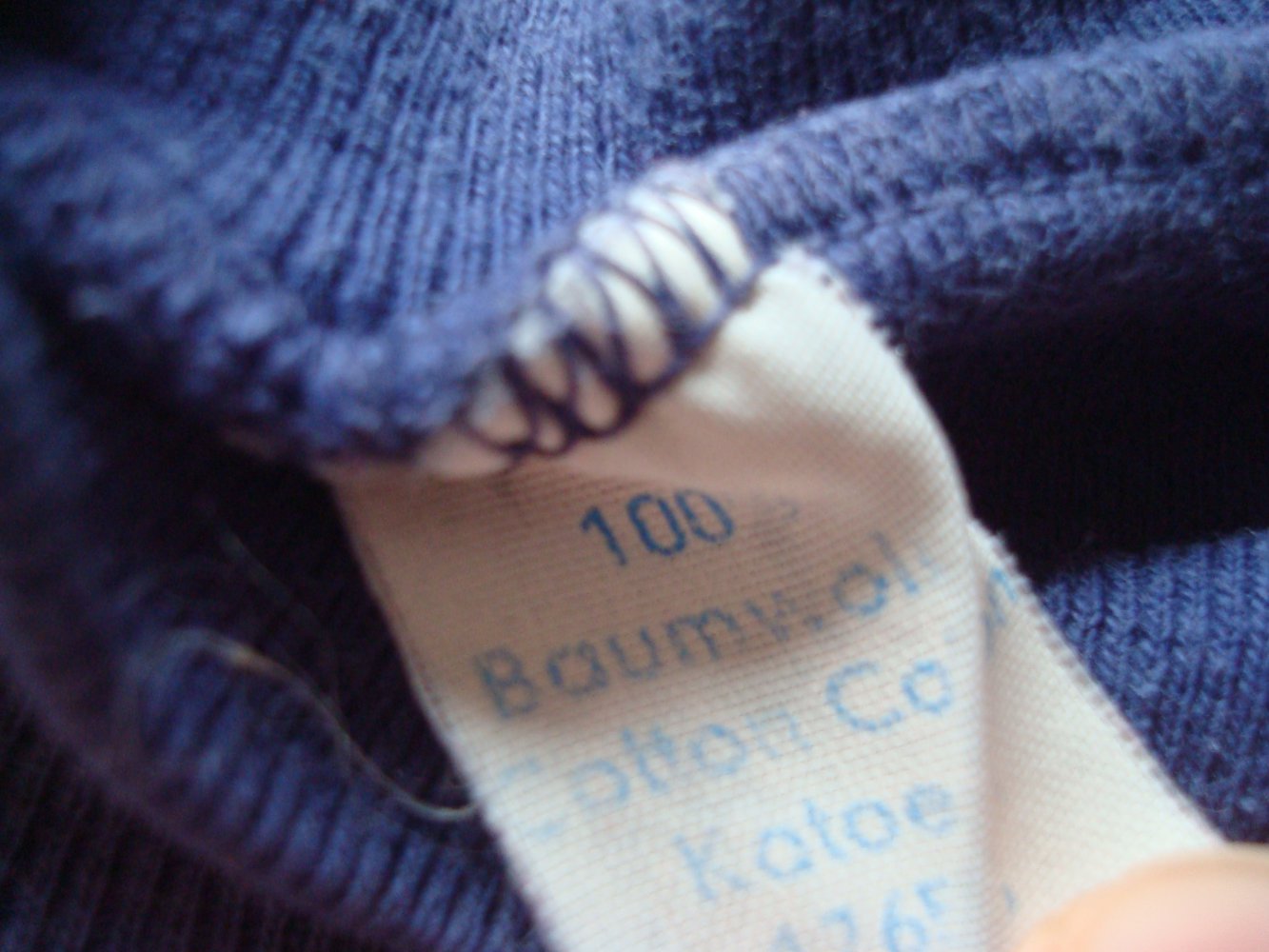dünner Pullover mit kleinem Kragen Blau