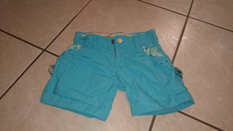 Kurze Hose Gr 92 verstellbarer Bund