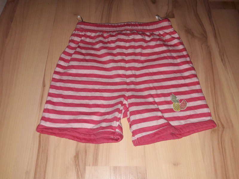 Kurze Hose Gr 86