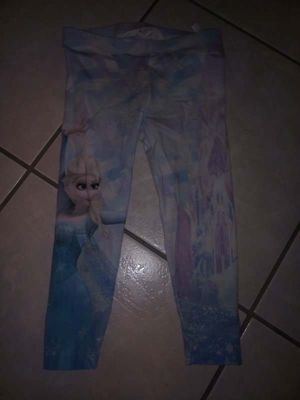 Leggings Gr 92 2 kleinere Flecke