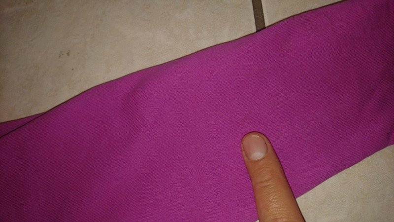 Pullover Gr 92 leichter Fleck am Ärmel