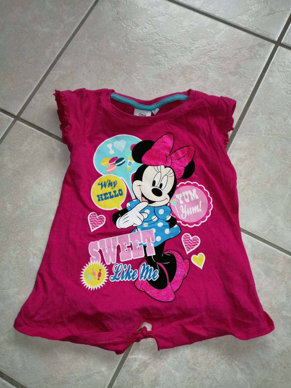 T-shirt Gr 4A getragen bei Gr 104