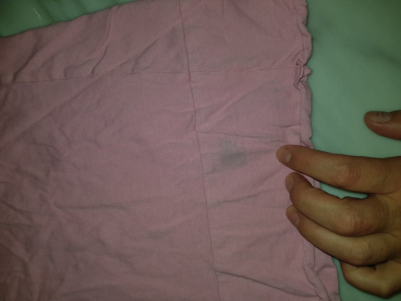 Nachthemd 98/104 Fleck auf der Rückseite