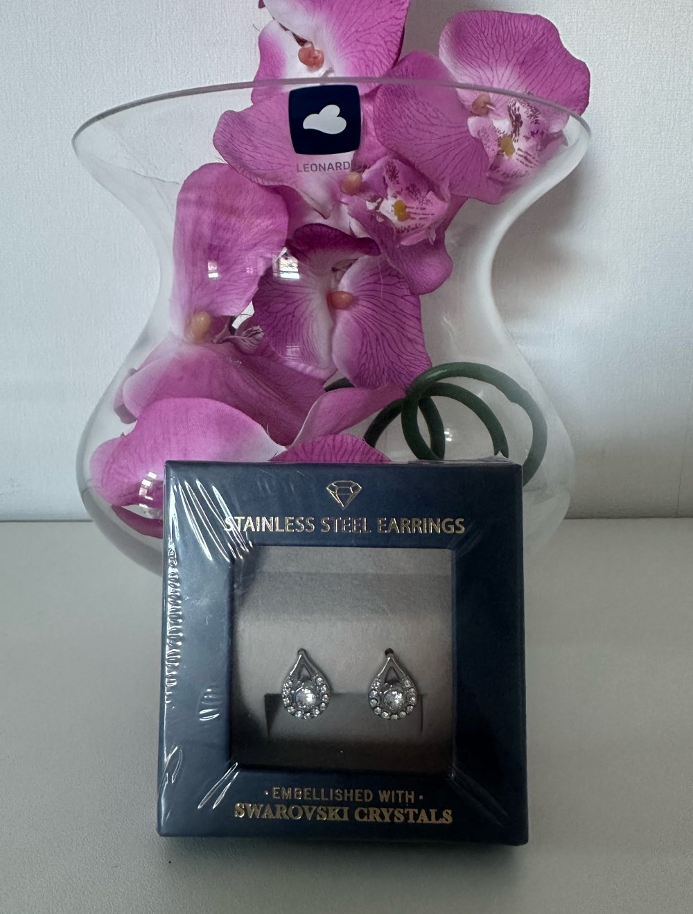 Edelstahl Ohrringe mit Swarovski Kristallen Tropfenform Silber Neu