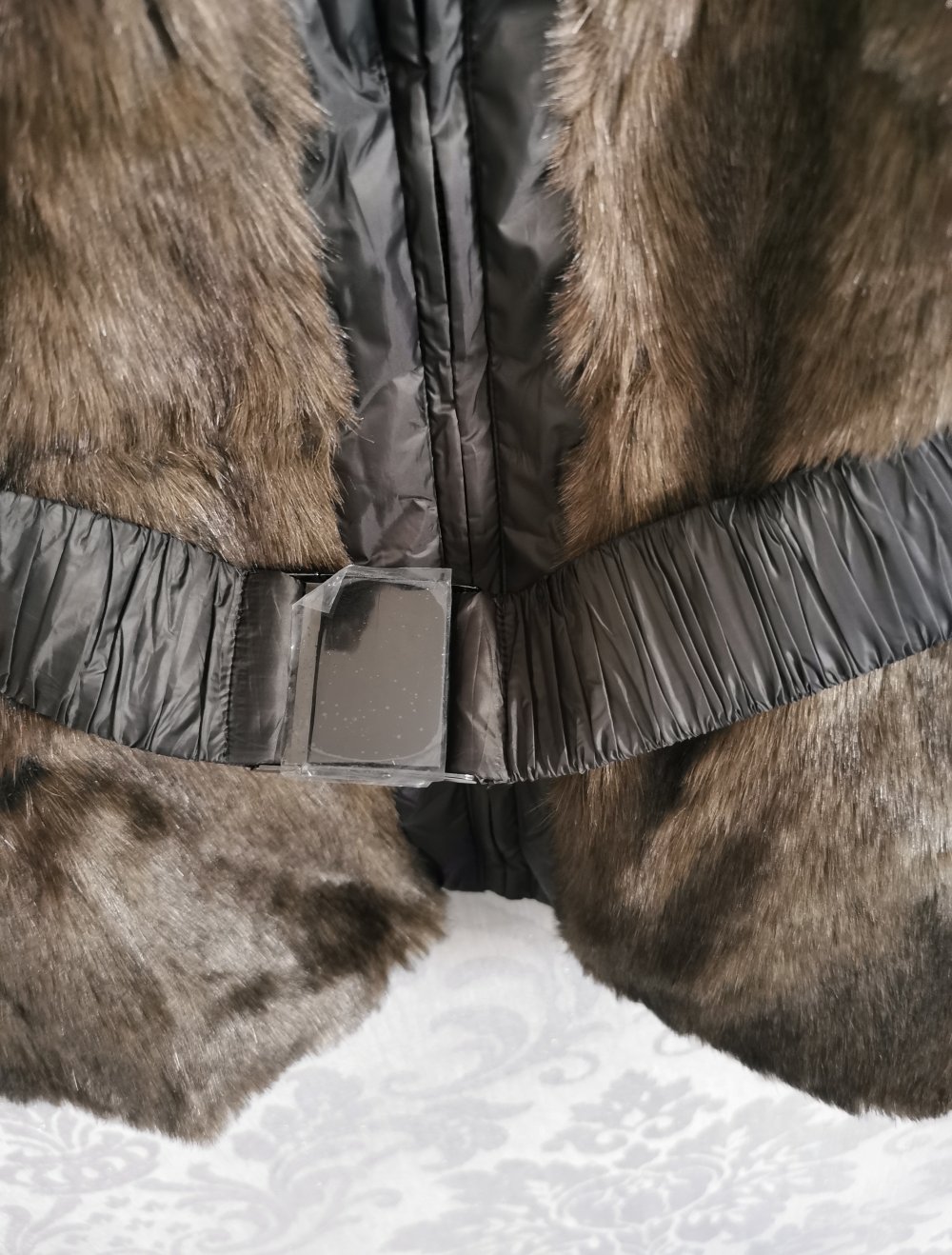 Laura Scott Daunenjacke Gr. 40 Kunstfell Gurtel Neu