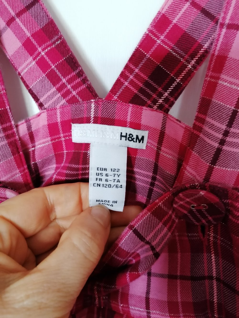 H&M: kariertes Trägerkleid mit Glanzfäden Gr. 122