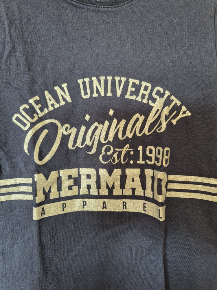 F&F: marineblaues Langarmshirt mit Glitzeraufschrift Gr. 146