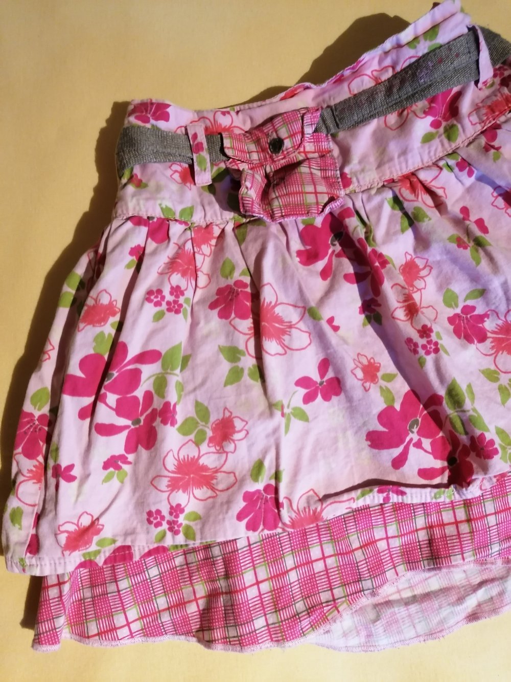 Vertbaudet: Süßer Blumenrock Gr. 108