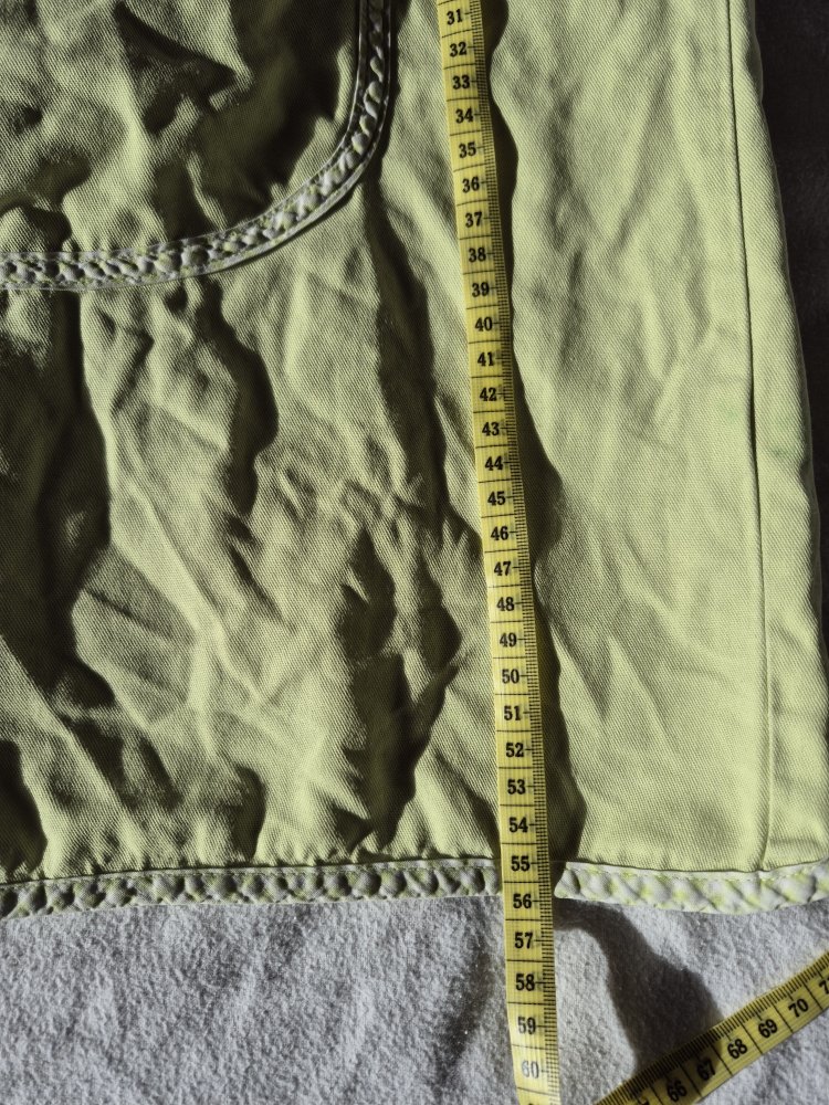 TCM: Osterhasenschürze für kleine BäckerInnen