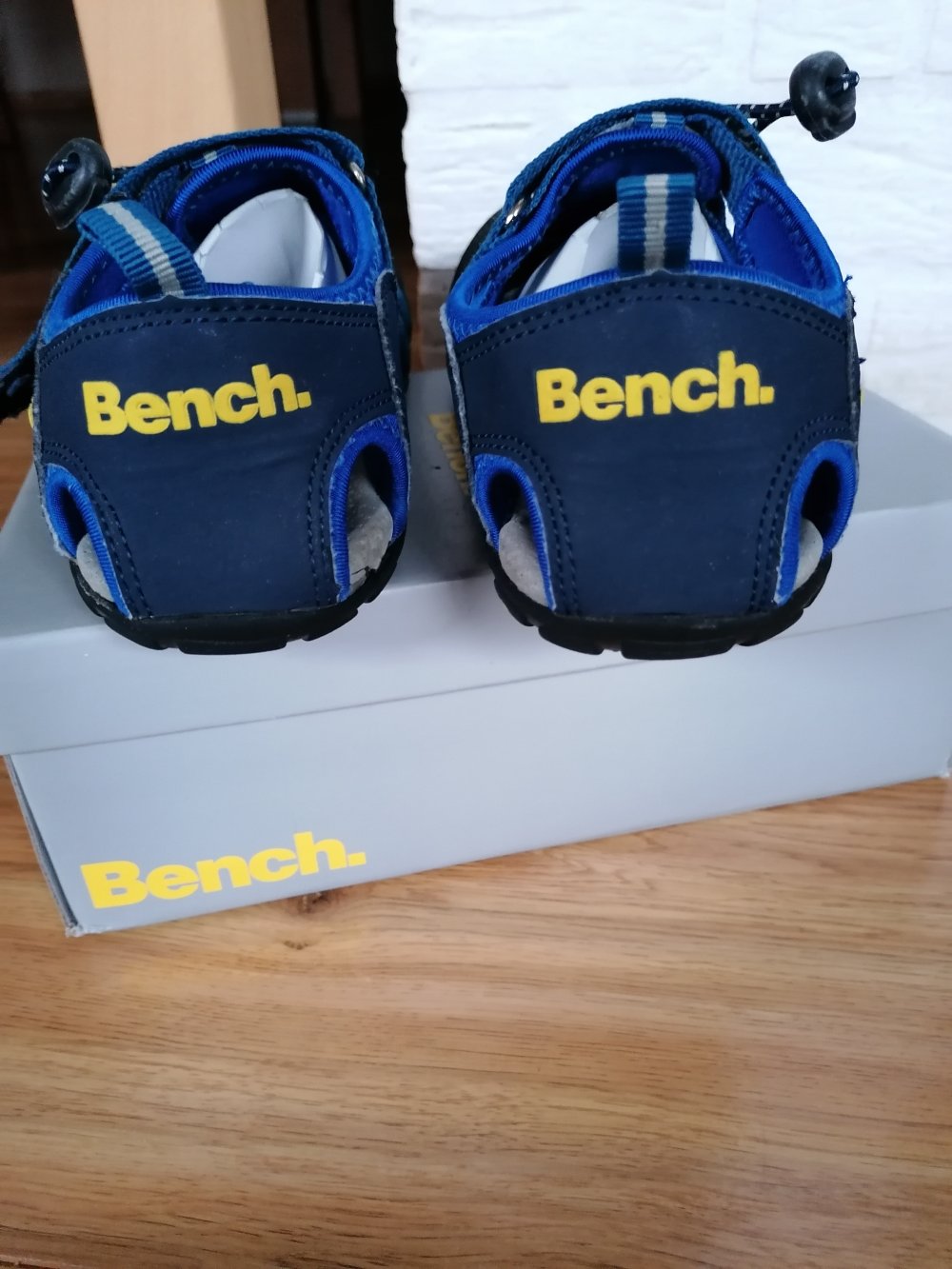 Bench: Outdoorsandalen Gr. 35