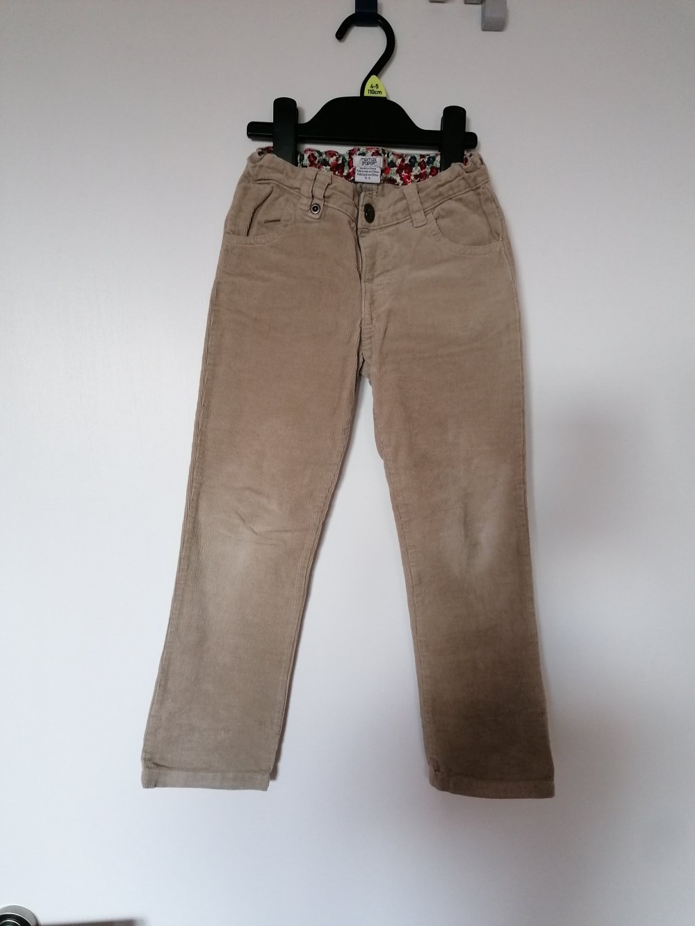 Mamas & Papas: beige Feincordhose Gr. 110 