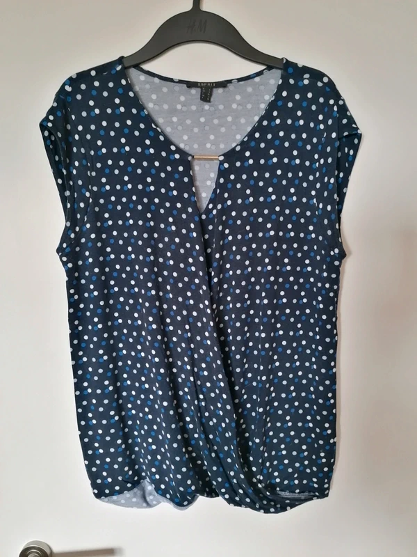 Esprit: gepunktetes Top Gr. L